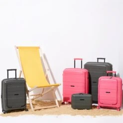 IT Luggage Momentous - Cabin (Calypso Coral) -Travel Storage Shop 15 f8421c38 bb8e 4e16 9e4c 5684b639867e