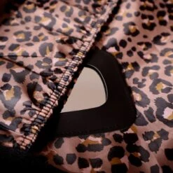 IT Luggage Glitzy - Vanity Case (Black) 15 IT Luggage Glitzy - Vanity Case (Black) -Travel Storage Shop 2 4cb0e34f ae7f 4d30 acf4 577f8246a8ad