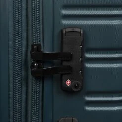 IT Luggage Fusional - 4pc Set (Mediterranean Green) -Travel Storage Shop 32987A UK16 2920 08MediterraneagreenS730SSTSAlock