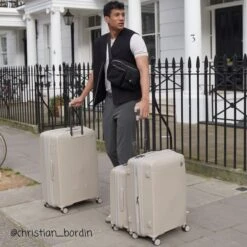 IT Luggage Spontaneous - Medium Plus (Feather Grey) 23 IT Luggage Spontaneous - Medium Plus (Feather Grey) -Travel Storage Shop 3 5279043f b5f6 4364 8b0d cacd49d2f431