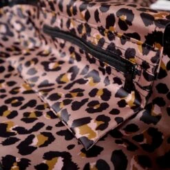 IT Luggage Glitzy - Vanity Case (Black) 16 IT Luggage Glitzy - Vanity Case (Black) -Travel Storage Shop 4 202071ee db5c 491a a6cf ccc45c74096c