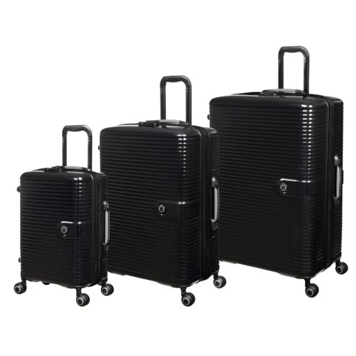 IT Luggage Helixian - 3pc Set (Black) 2 IT Luggage Helixian - 3pc Set (Black) -Travel Storage Shop 61334 US16 2842 08BlackS001SSFrontpanel