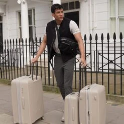 IT Luggage Spontaneous - Medium Plus (Feather Grey) 24 IT Luggage Spontaneous - Medium Plus (Feather Grey) -Travel Storage Shop 6 09d2dd32 fee4 4380 a178 9e837c54bb0e