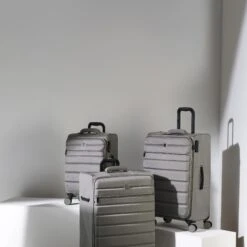 IT Luggage Census - Large (Grey Skin) -Travel Storage Shop 9 04122868 8f43 4795 997b 5e5dbde4c393