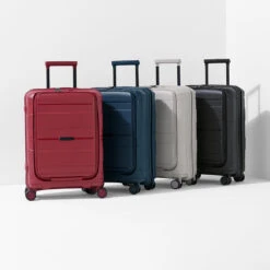 IT Luggage Momentous - Cabin (Tibetan Lan) -Travel Storage Shop Momentous 15 2886 Cabins 574d82c1 cb06 4233 ae5b 94a925478a71